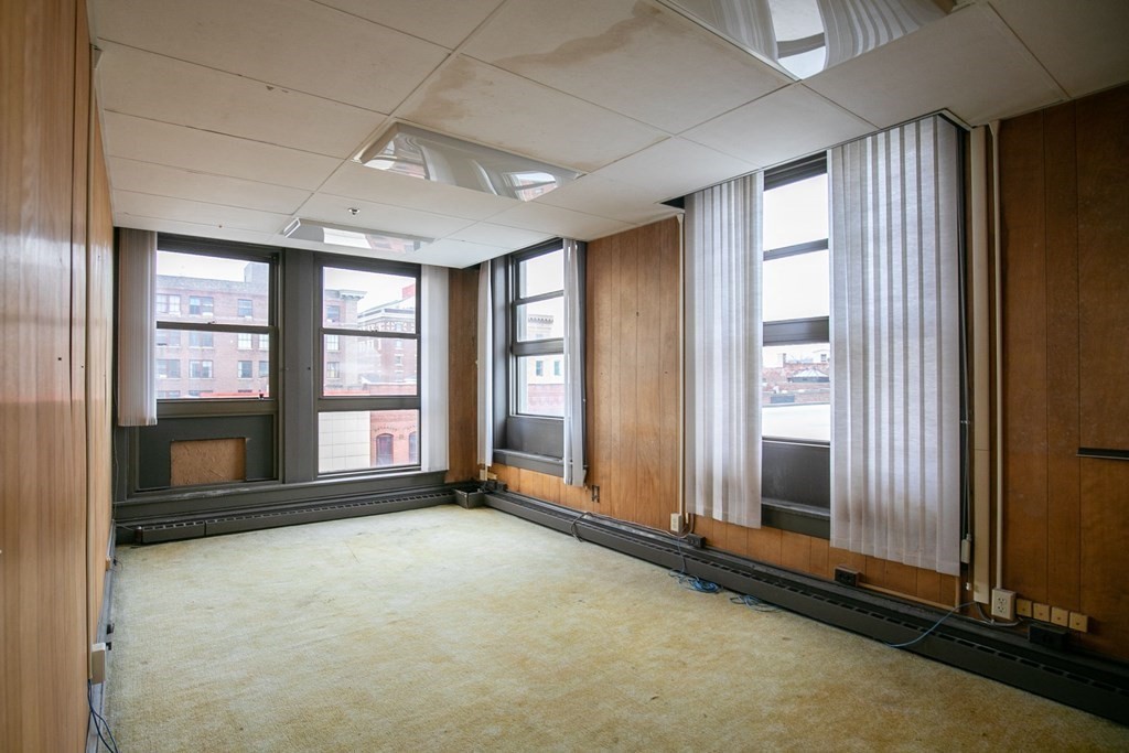 302 High St, Holyoke, MA 01040 - Image 6