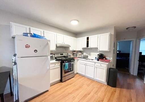 90 Hammond Street, Apt 5