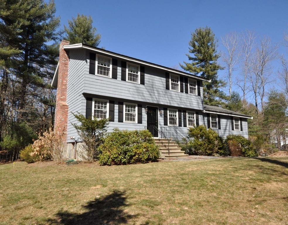 Sold 72 Guggins Lane Boxborough Ma 01719 3 Beds 3 Full Baths 677500 Sold Listing Mls 72804039