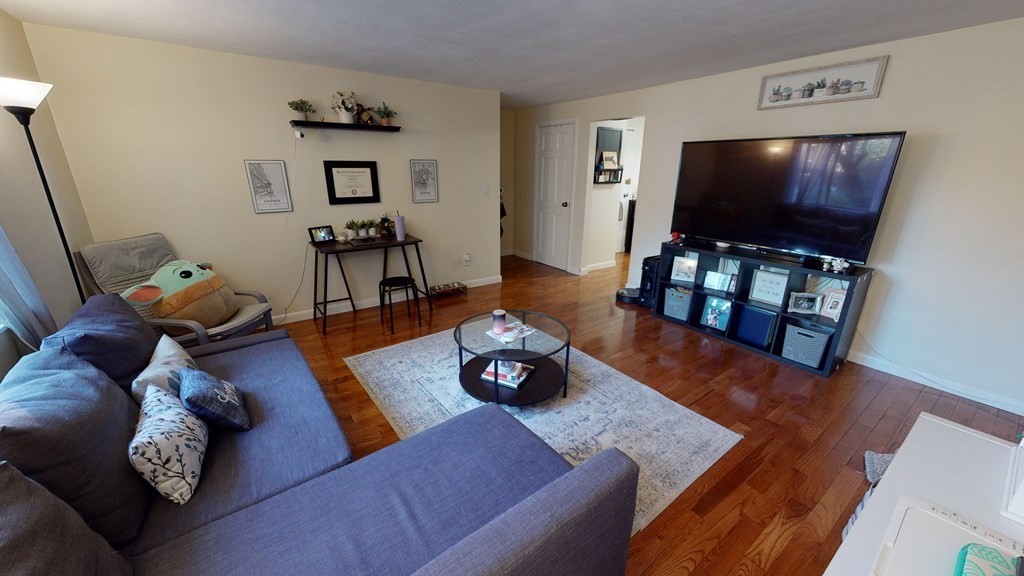 28 Bryon Rd, West Roxbury