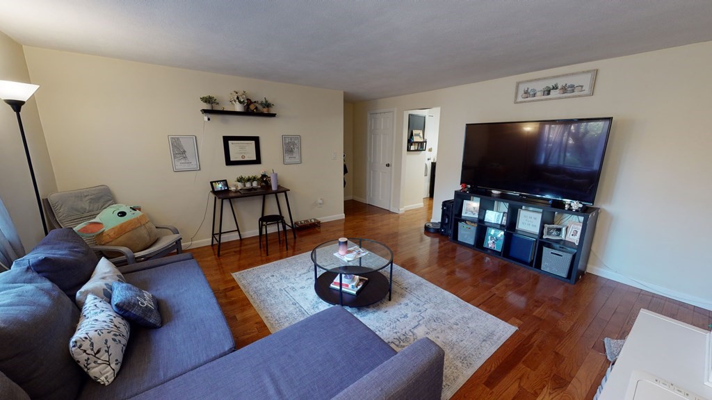 28 Bryon Rd, West Roxbury