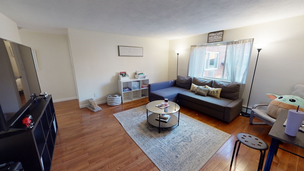 28 Bryon Rd, West Roxbury