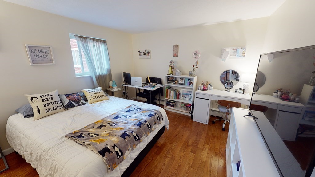 28 Bryon Rd, West Roxbury