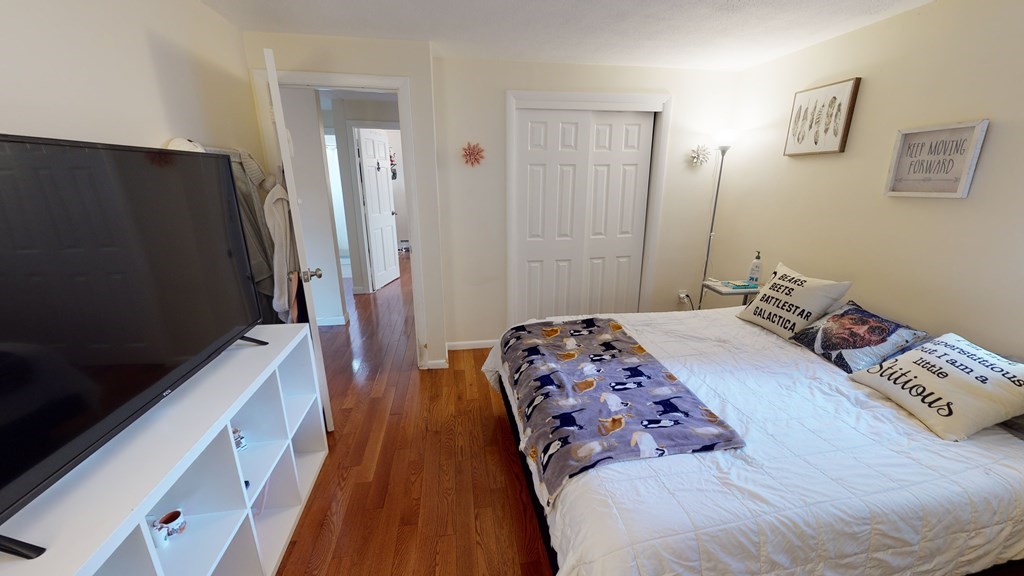 28 Bryon Rd, West Roxbury