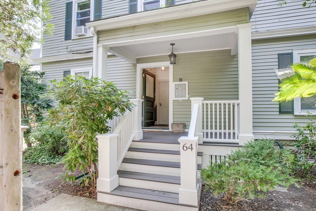 64 Prentiss St, Baldwin