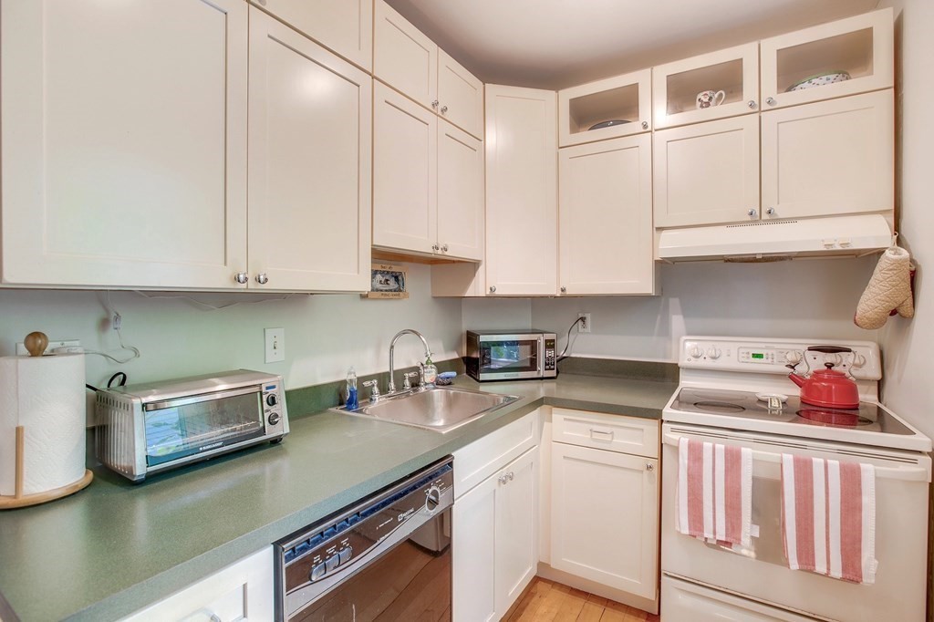 64 Prentiss St, Baldwin