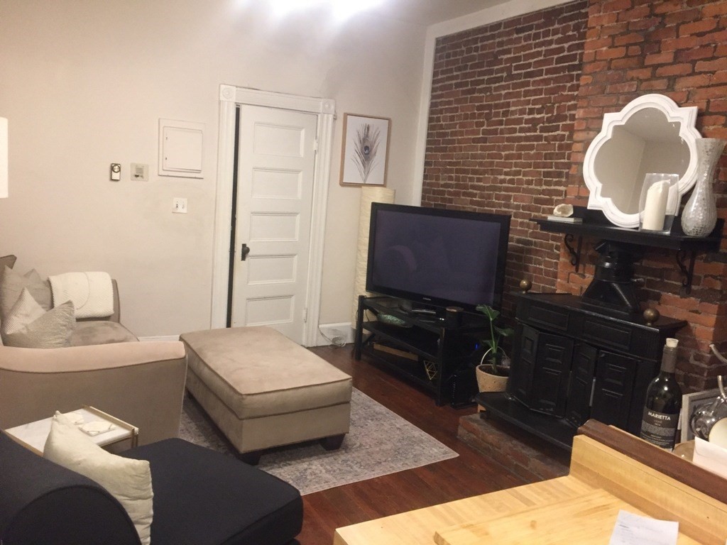 187 Saint Botolph St, Back Bay