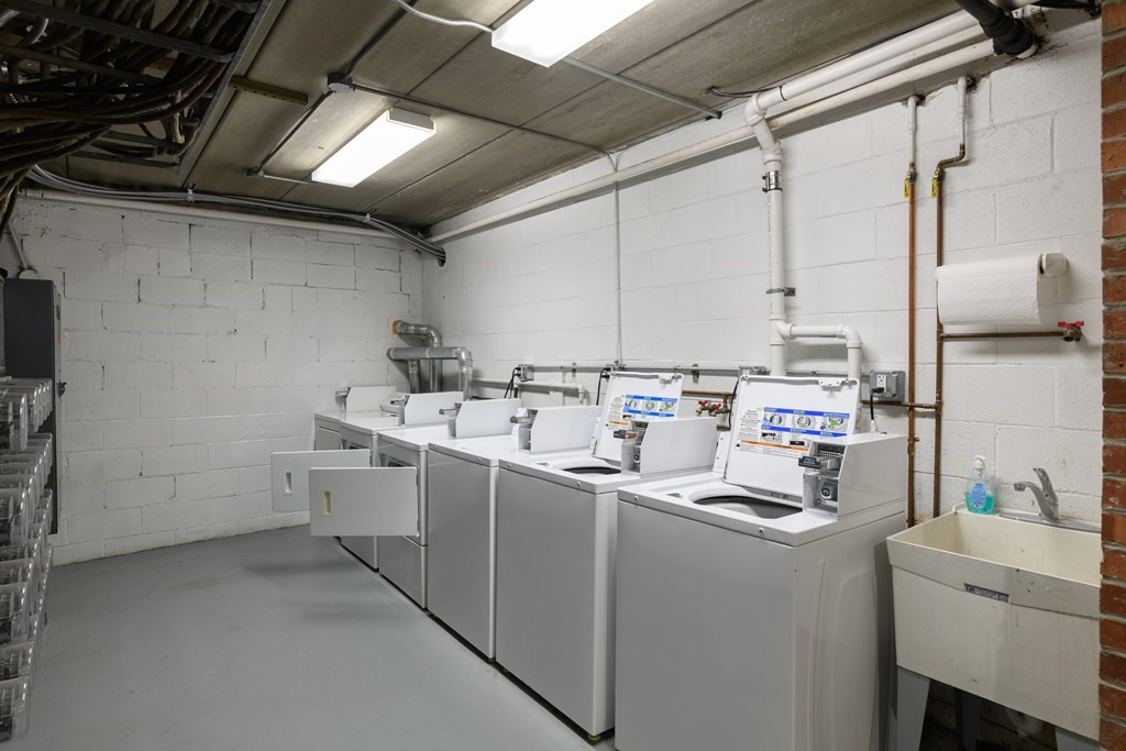 16 Trowbridge St, Harvard Square