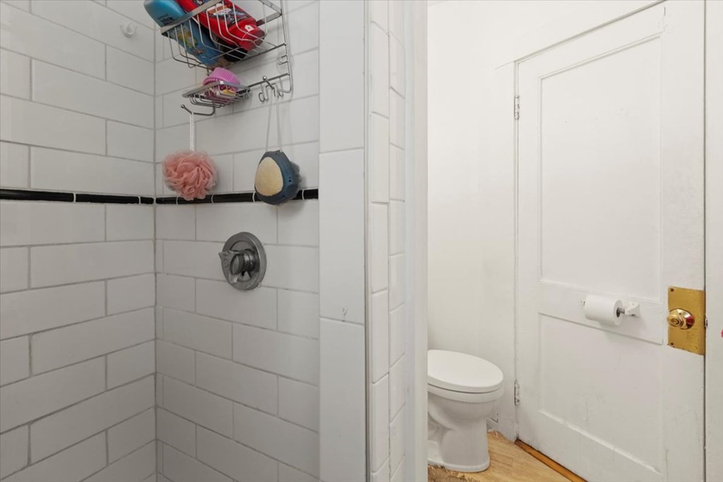 1462 Commonwealth Ave, Brighton