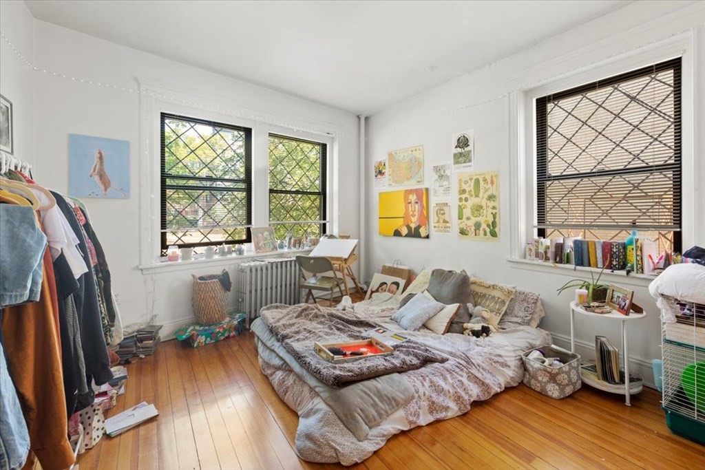 1462 Commonwealth Ave, Brighton