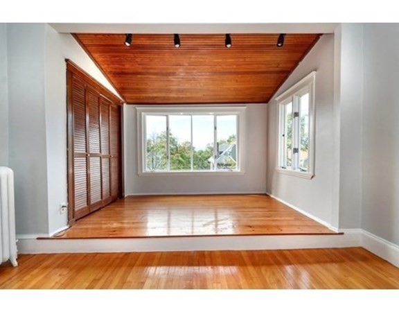 59 Manthorne Rd, West Roxbury