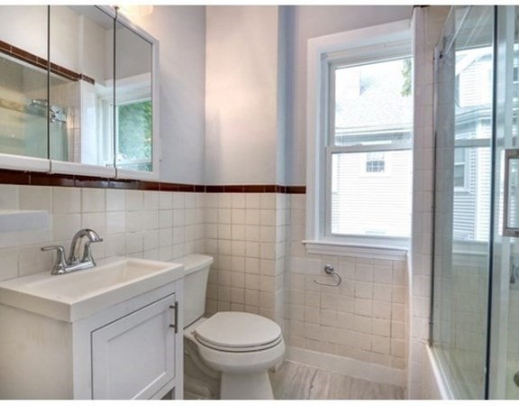 59 Manthorne Rd, West Roxbury