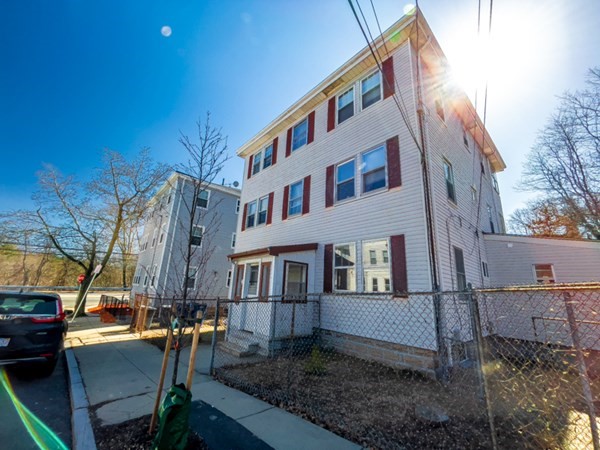 4 Cowing St, West Roxbury