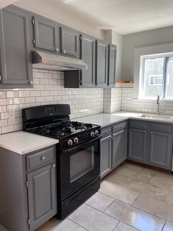 4 Cowing St, West Roxbury