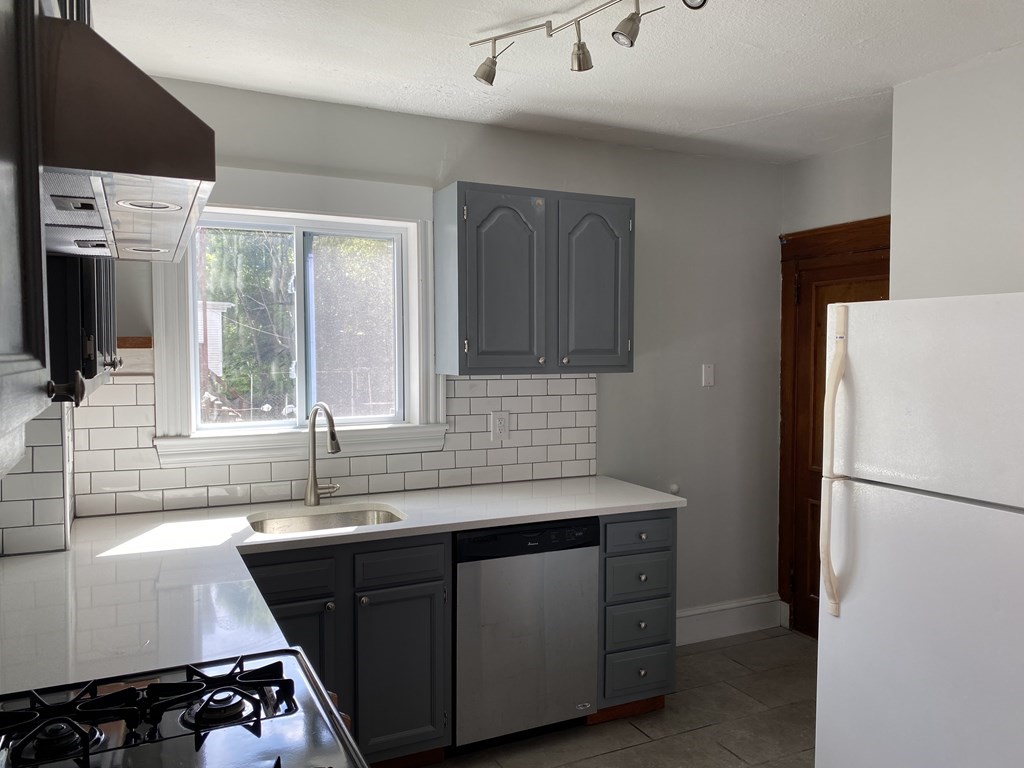 4 Cowing St, West Roxbury