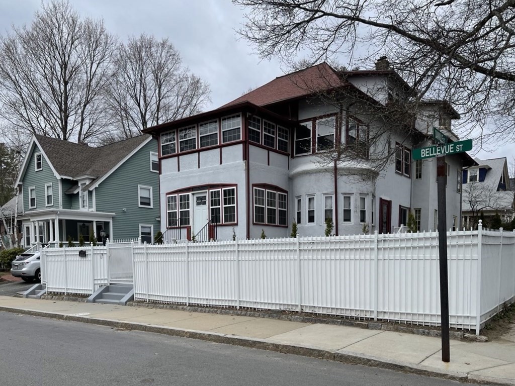 140 Bellevue St, West Roxbury