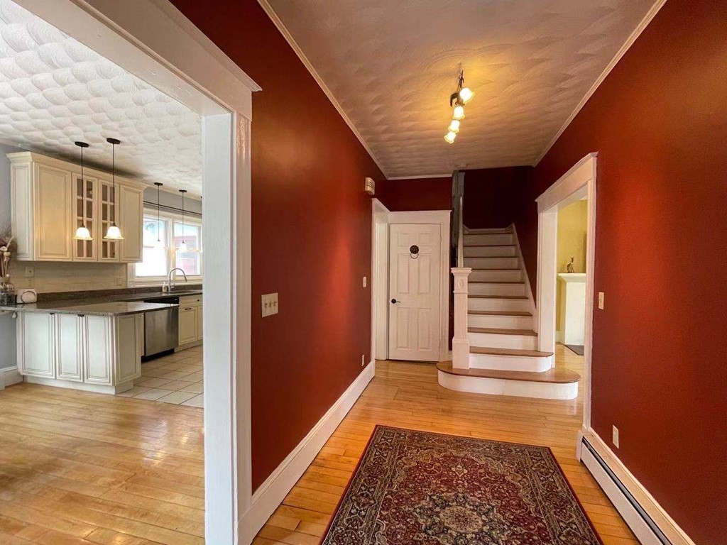 140 Bellevue St, West Roxbury