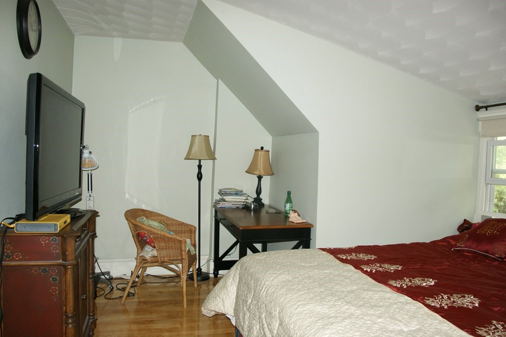 140 Bellevue St, West Roxbury