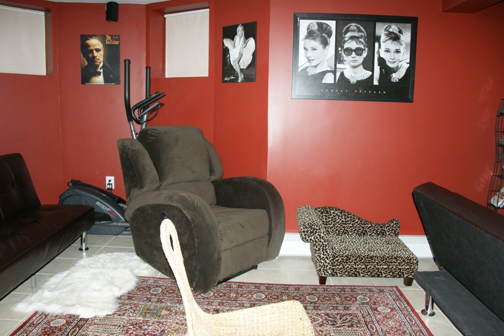 140 Bellevue St, West Roxbury