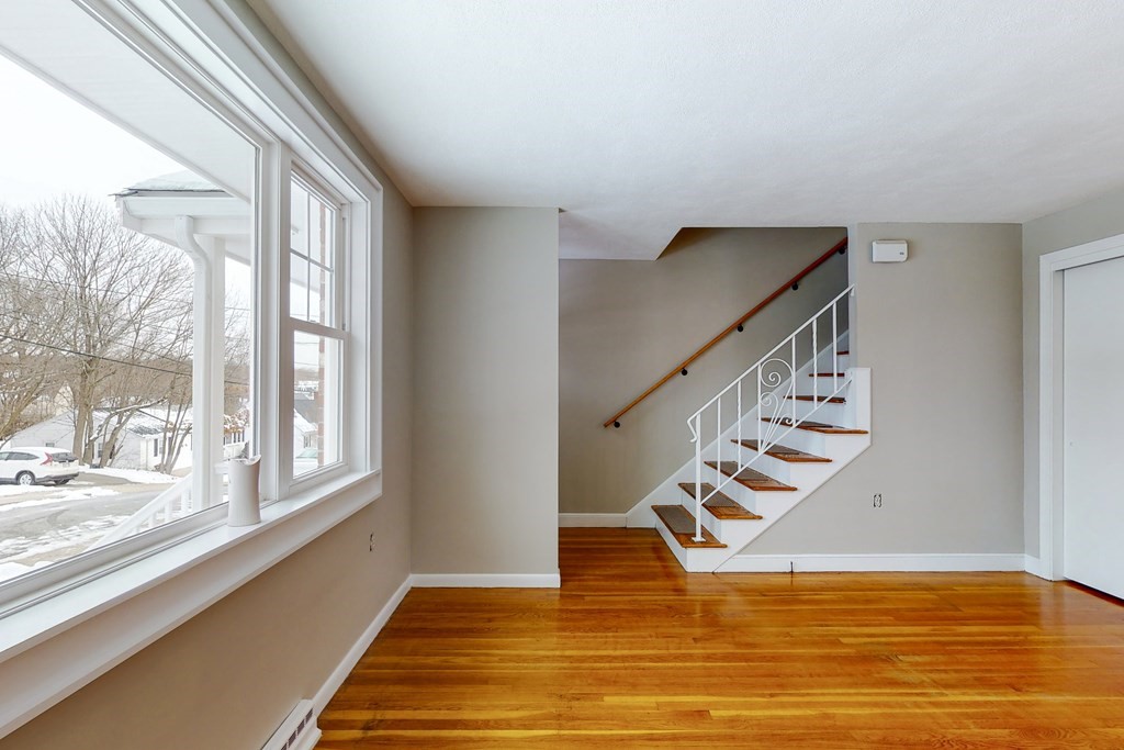 27 Ledge Hill Rd, West Roxbury