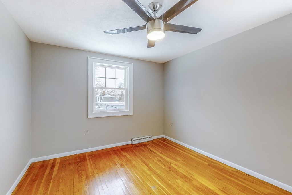 27 Ledge Hill Rd, West Roxbury