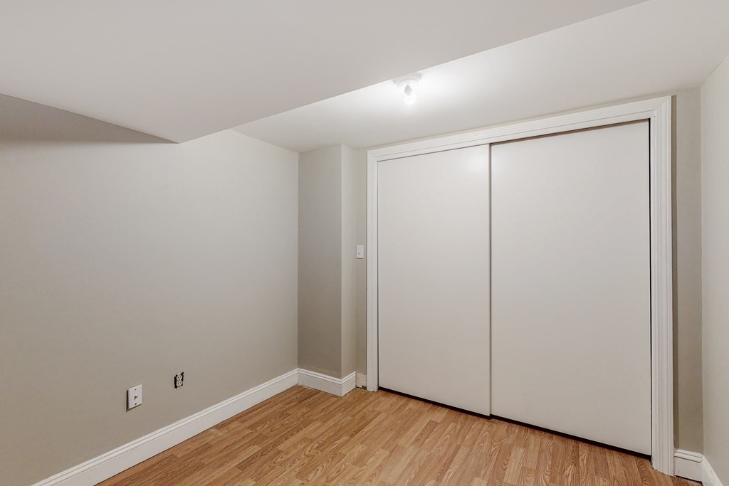 27 Ledge Hill Rd, West Roxbury