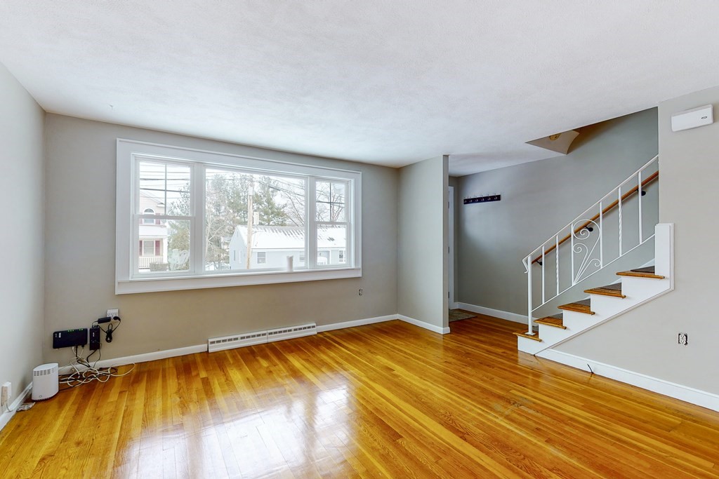 27 Ledge Hill Rd, West Roxbury