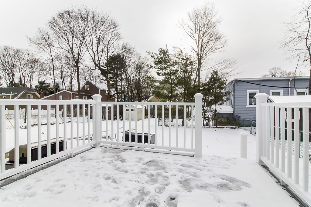 27 Ledge Hill Rd, West Roxbury