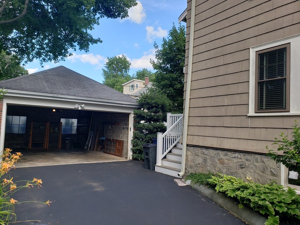 15 Westover St, West Roxbury