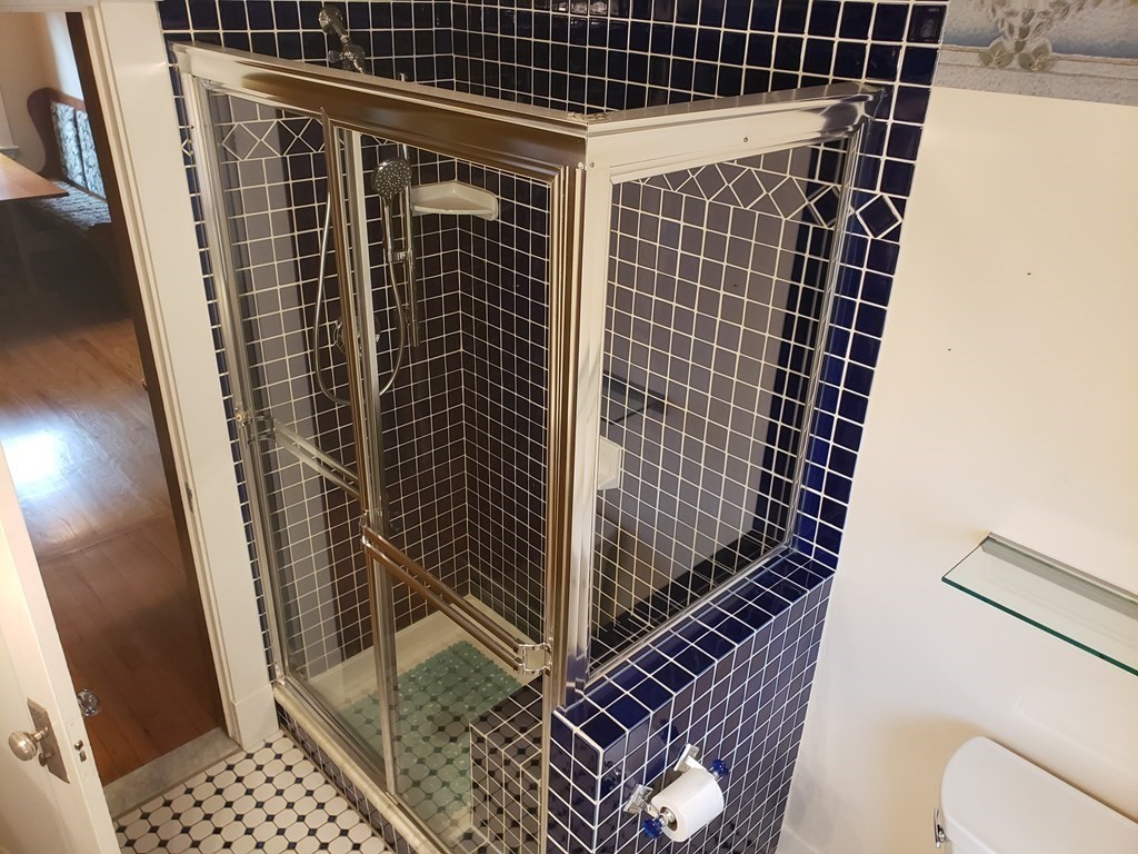 15 Westover St, West Roxbury