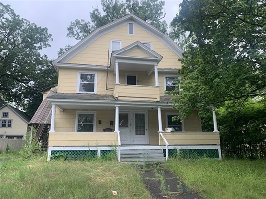 22 Woodleigh Ave, Greenfield, MA: $95,000