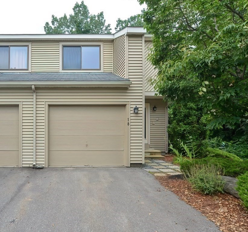 Grafton 2 Bed 3 Bath Condo for Sale 292,000