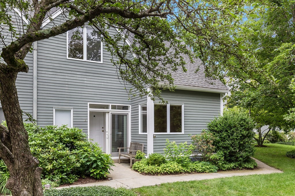 Bedford 4 Bed 4 Bath Condo For Sale 795 000