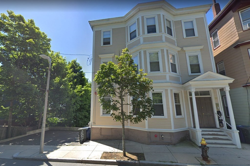 28 Fisher Ave, Mission Hill