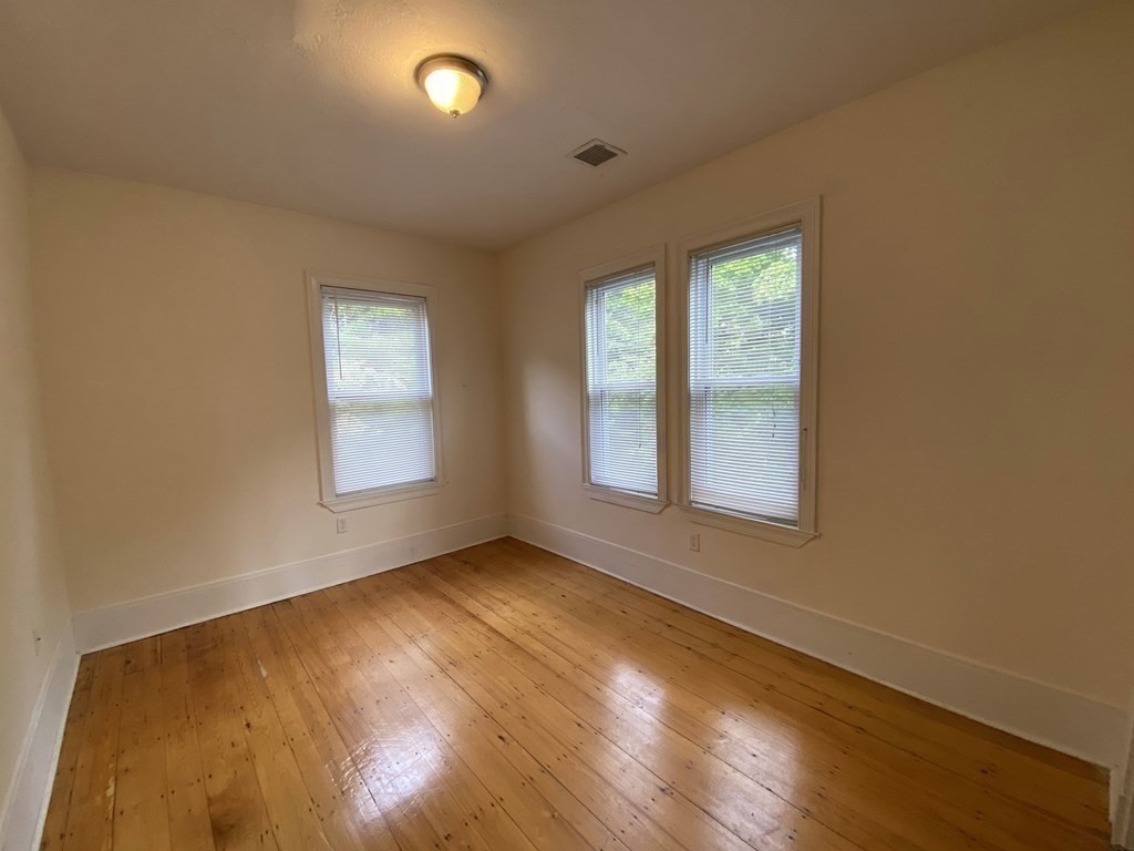 28 Fisher Ave, Mission Hill