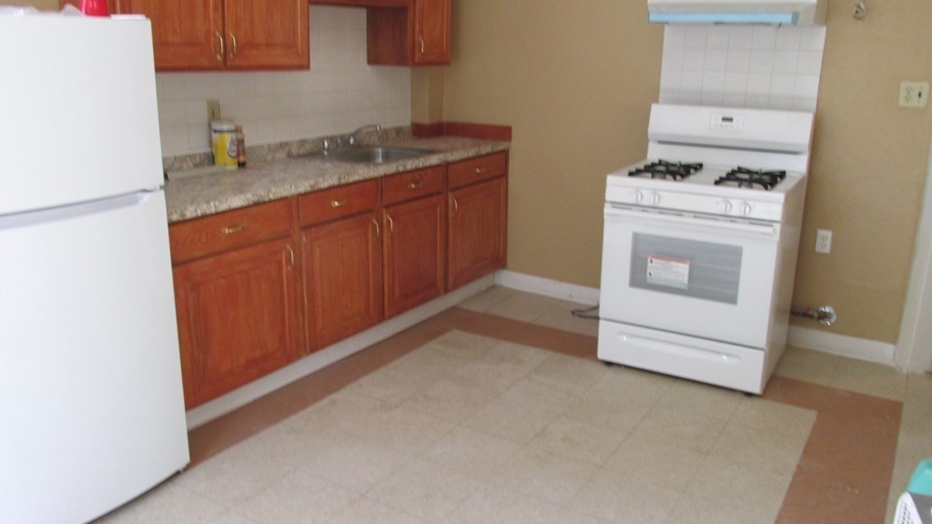 10 Leedsville St, Dorchester