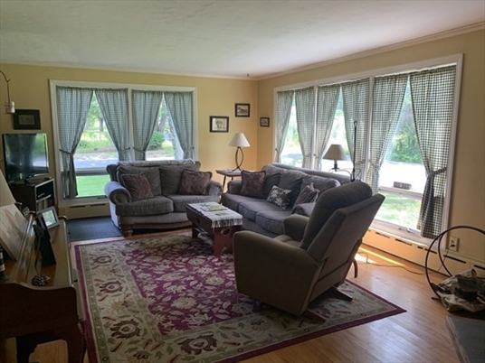 84 Cottage St, Greenfield, MA: $335,000