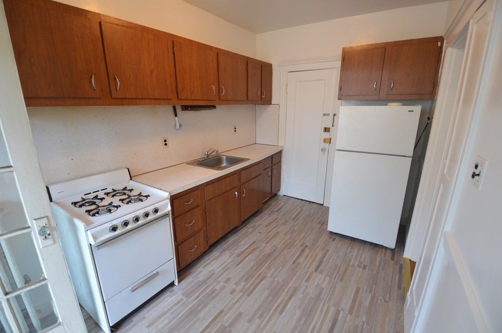 15 Colliston Rd, Brighton