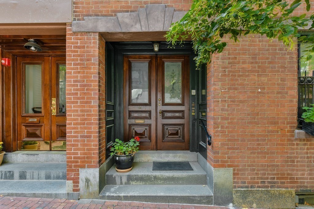 13 Hancock Street, Boston, MA 02114
