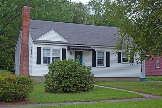 77 Lincoln Street, Greenfield, MA<br>$250,000.00<br>0.28 Acres, 3 Bedrooms