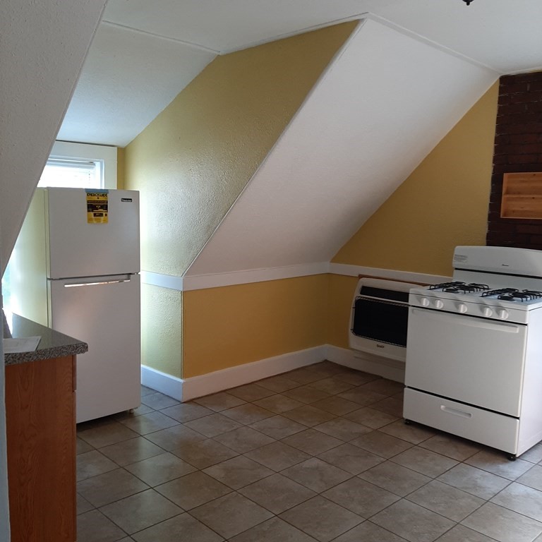 52 Harvest St, Dorchester