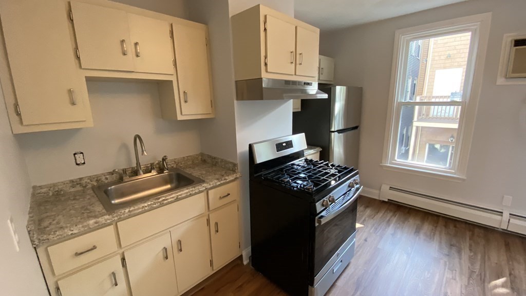 479 Sumner St, East Boston