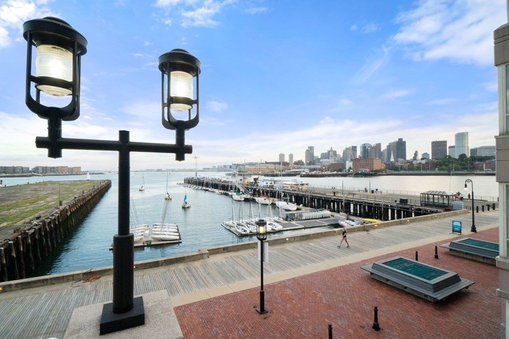 197 Eighth St Flagship Wharf, Charlestown