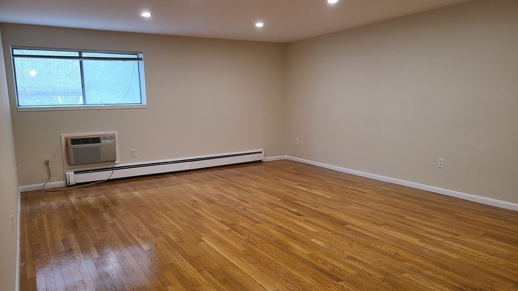 121 Tremont St, Brighton