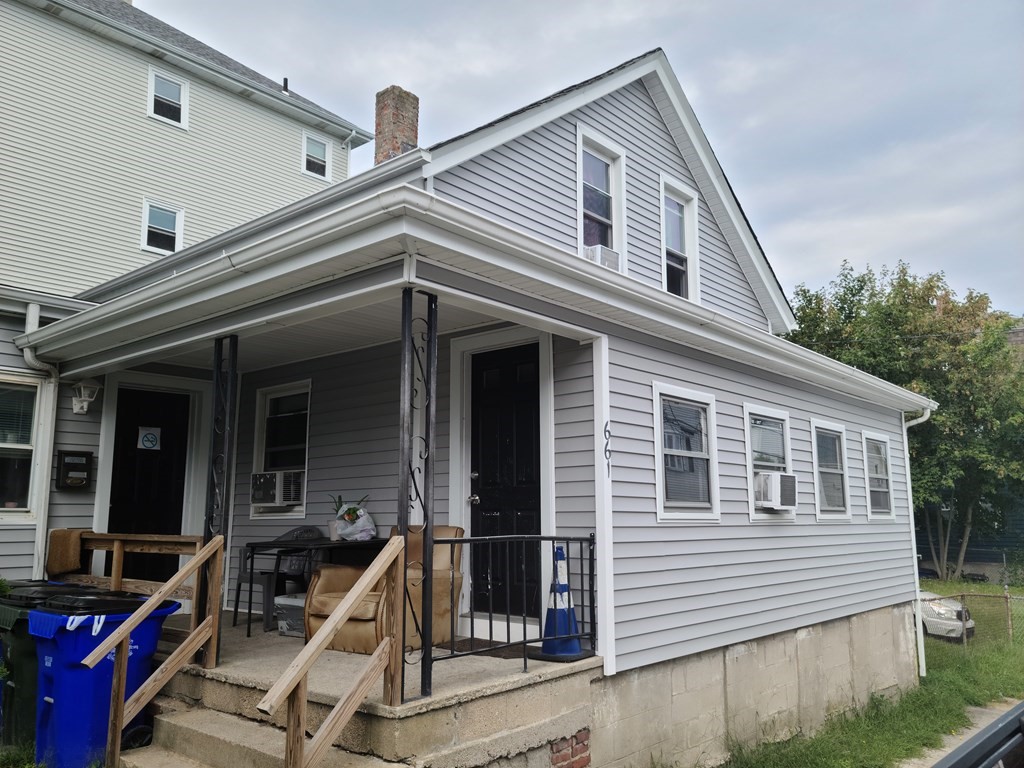 Great opportunity to own for the price of renting. Check out this cozy home that has some interior update and offers new vinyl siding & roof.