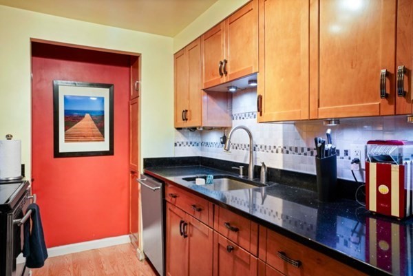 357 Commercial St, Waterfront