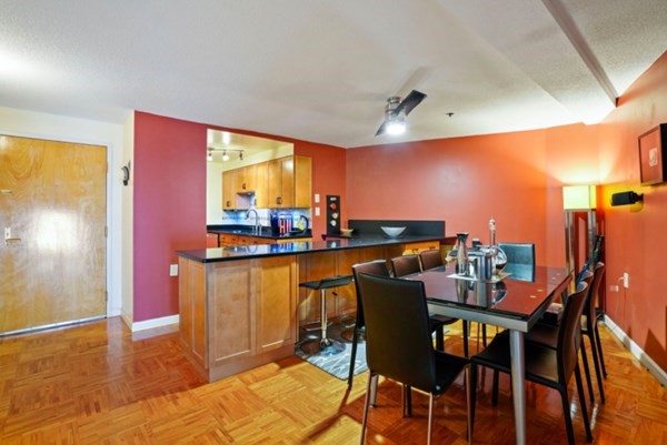 357 Commercial St, Waterfront