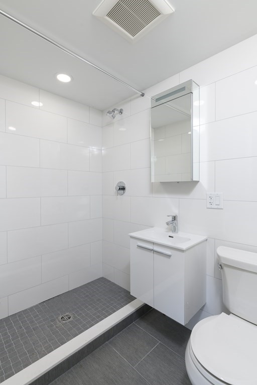 16 Trowbridge St, Harvard Square