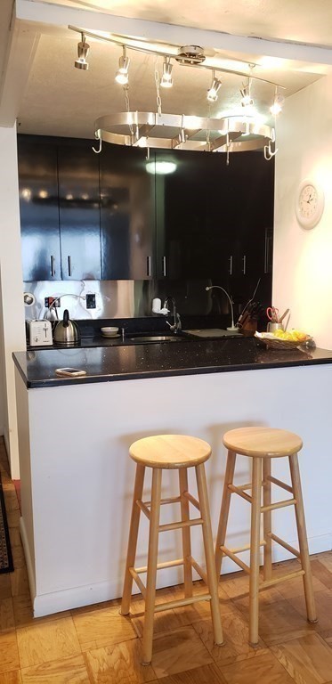 6 Whittier Pl, West End