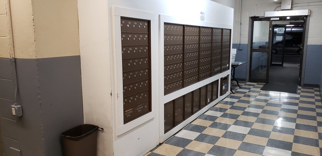 6 Whittier Pl, West End